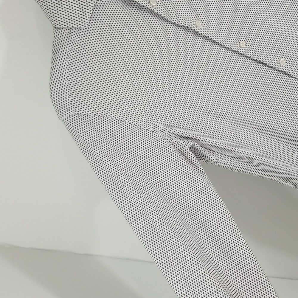 BOGGI Milano Italy Mens Button Down Shirt The Brand Boutiques Are All Over Italy